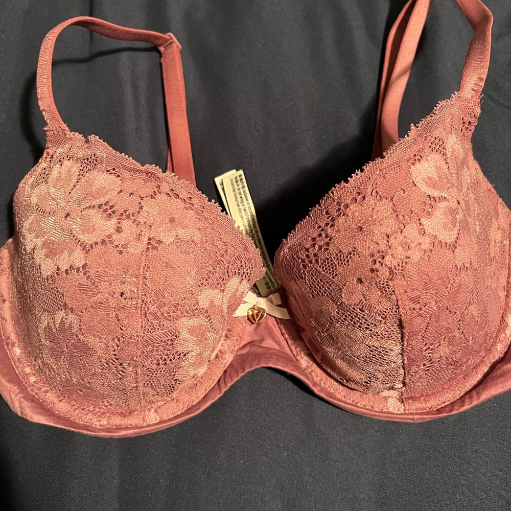 Lace Underwire Bra in Purple